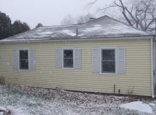 30 W Point Rd, East Hampton, CT 06424