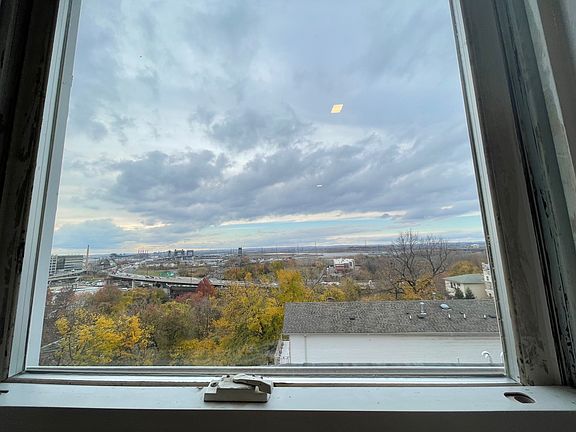5th image of 3139 John Fitzgerald Kennedy Blvd #42E