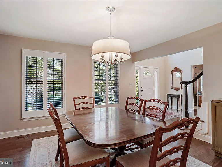 307 Rhineforte Dr — Photo 4