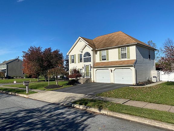 2nd image of 1777 Blush Dr