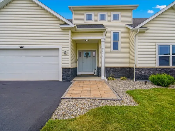 213 Bloomfield St, Baldwinsville, NY 13027