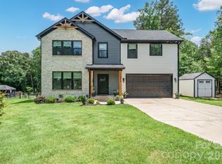 208 Morris Farm Rd, Stanley, NC 28164