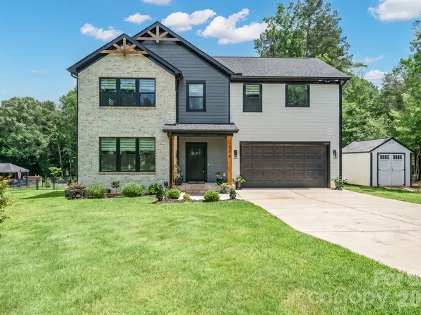 208 Morris Farm Rd, Stanley, NC 28164