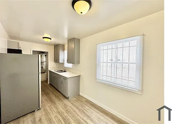 5059 W 20th St #1 — Photo 10