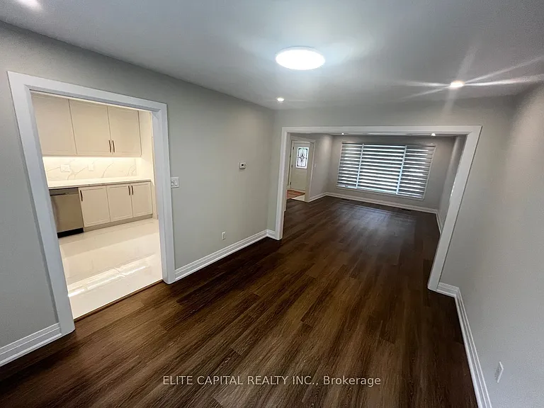 218 Chartland Blvd S — Photo 12