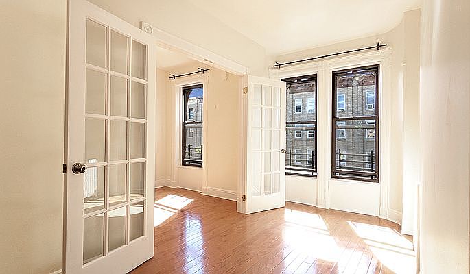 1st image of 463A Prospect Ave #3