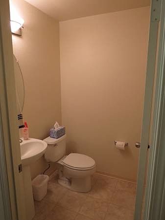 2nd image of 830 Poplar Ave
