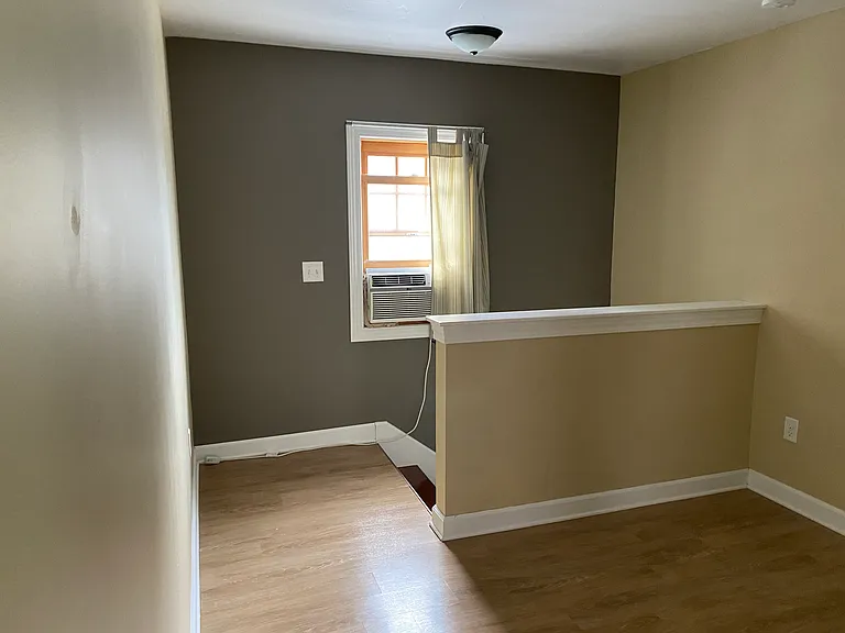 444 College Ave — Photo 7