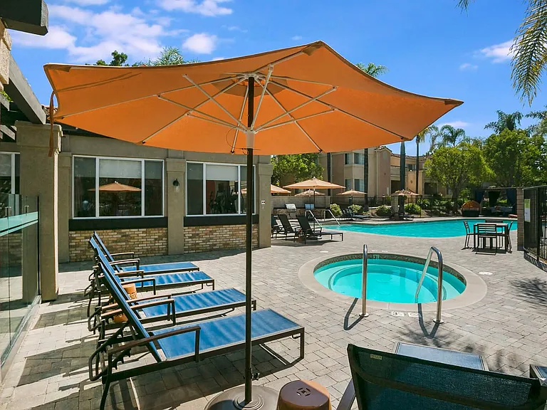 Arroyo Villa Apartments — Photo 12