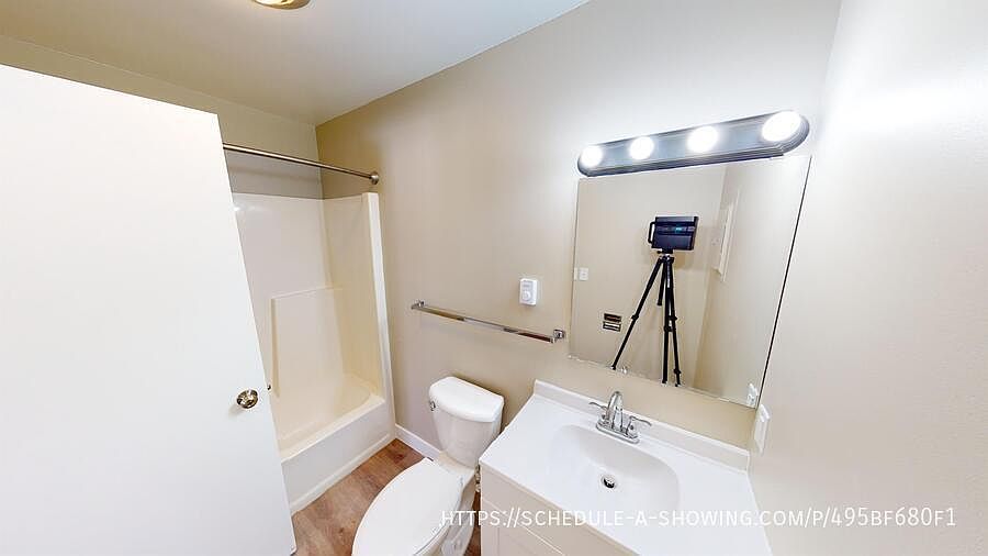 1st image of 403 E Park St #26