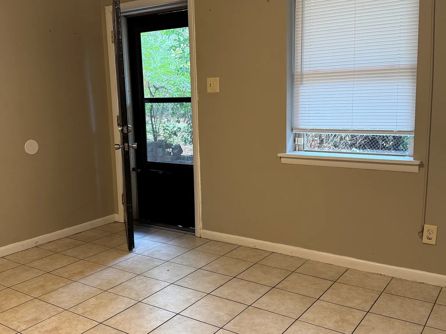 4801 Hickory Avenue - 4 — Photo 4