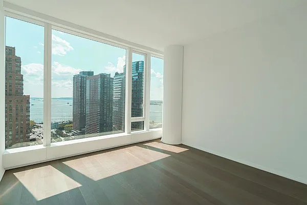 Rented by New York Casas Ltd. | media 63