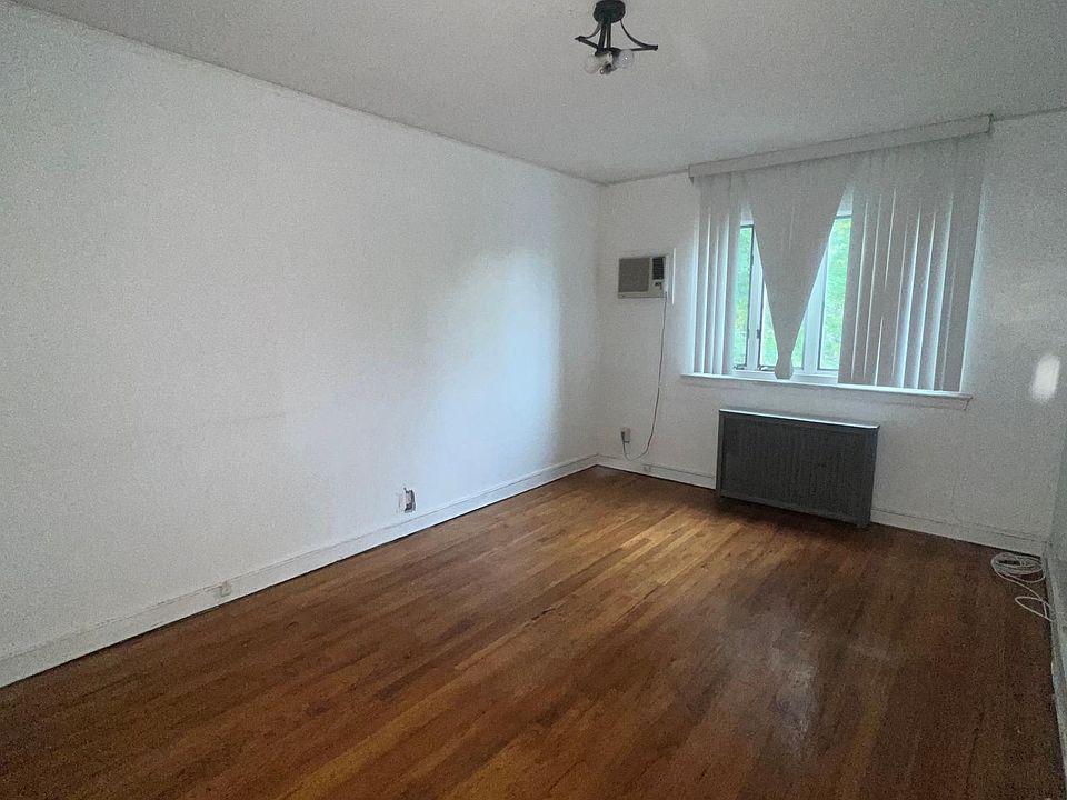 1st image of 144-44 Jewel Ave