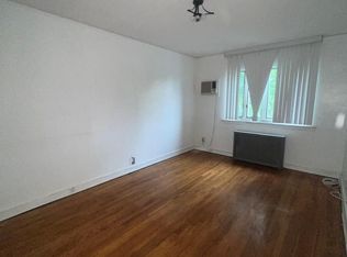 144-44 Jewel Ave, Flushing, NY 11367