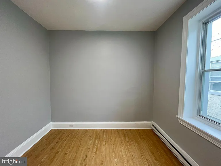 4417 Walnut St #3F — Photo 25
