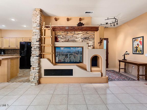 5th image of 15712 W Goldenrod Dr