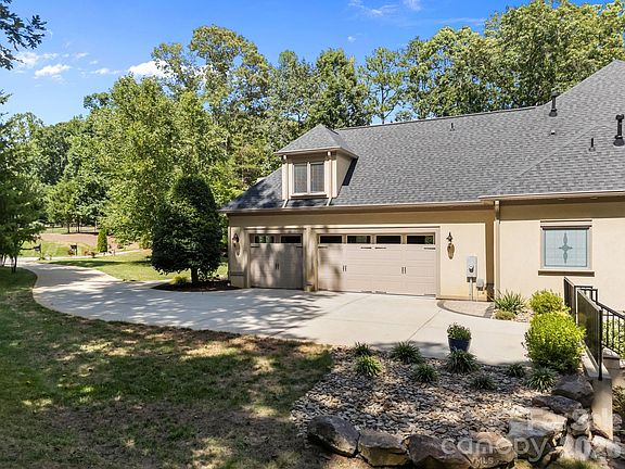 4th image of 242 Anniston Way