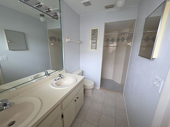 3rd image of 2410 Piedmont Lakes Blvd