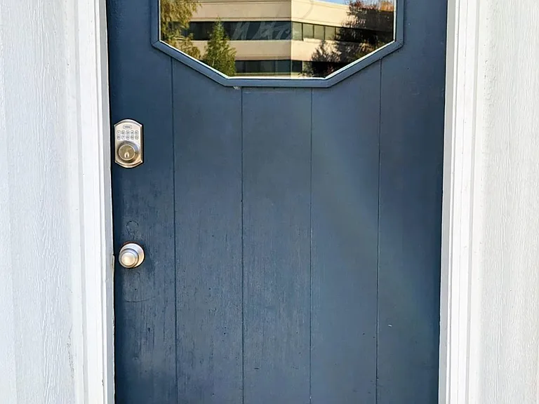 SW Evelyn St — Photo 8