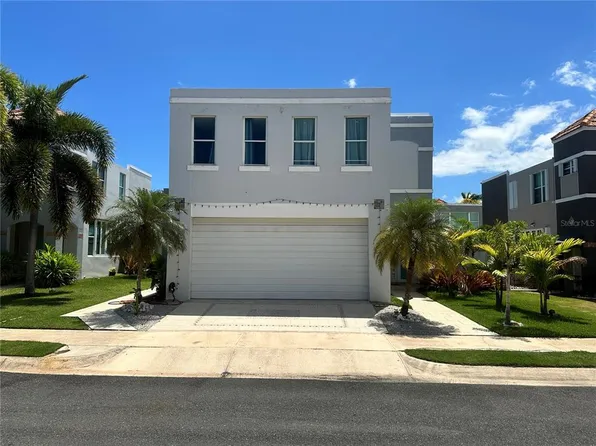 81 Cielo Esmeralda, Vega Alta, PR 00692