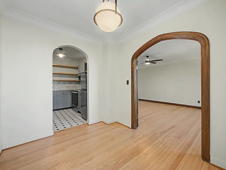 Roosevelt Apartments — Photo 26