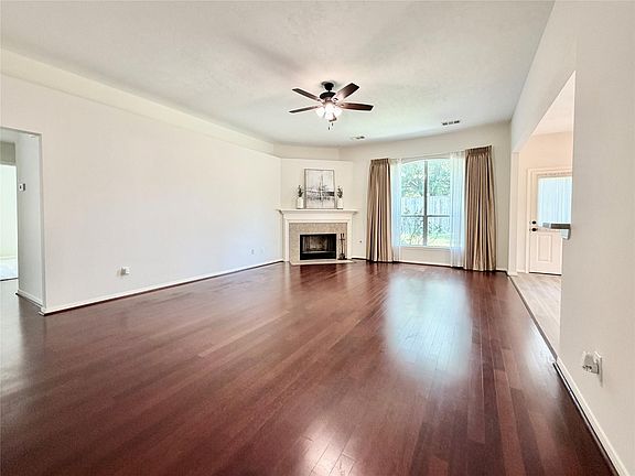 5th image of 10707 Overton Cir
