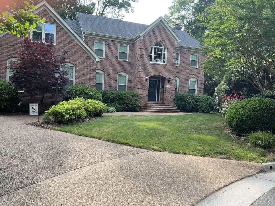 1st image of 103 Driftwood Ct
