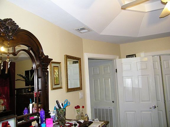 5th image of 9413 Rockwood Dr
