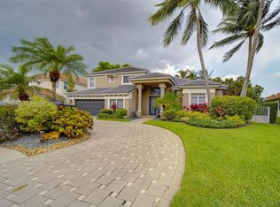 8081 Bermuda Point Ln, Davie, FL 33328
