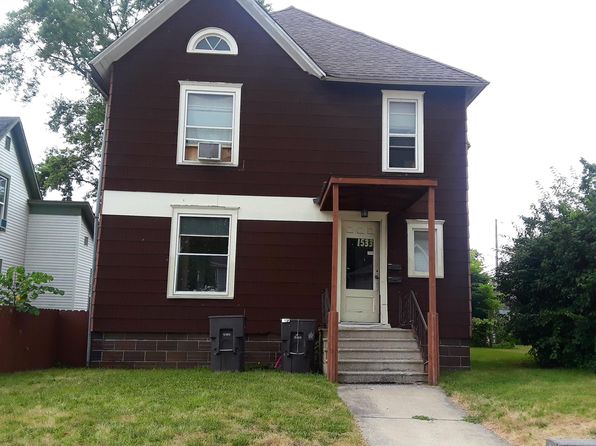 1533 S Main St