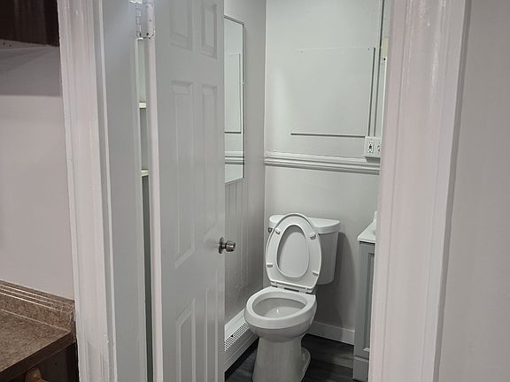 5th image of 219 Notre Dame Ave #2S
