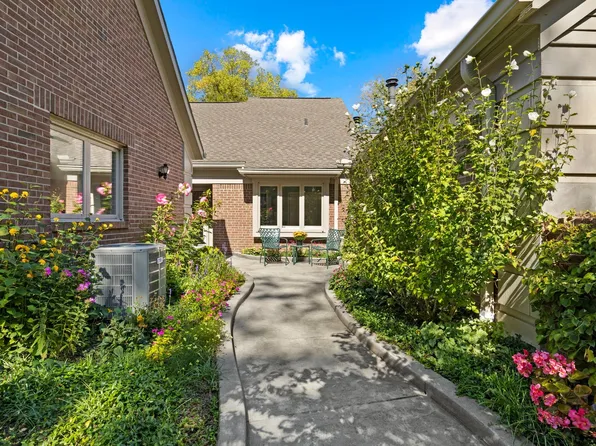 8537 Olde Mill Circle West Dr, Indianapolis, IN 46260