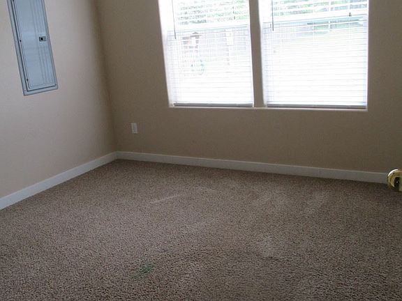 5th image of 41/43 E Kendal Ln