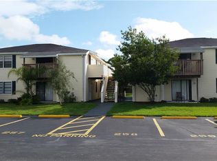 122 Loblolly Ct APT E, Oldsmar, FL 34677