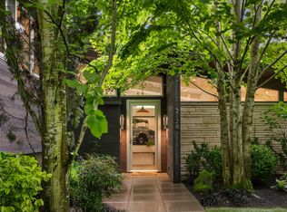 2128 Broadmoor Dr E, Seattle, WA 98112