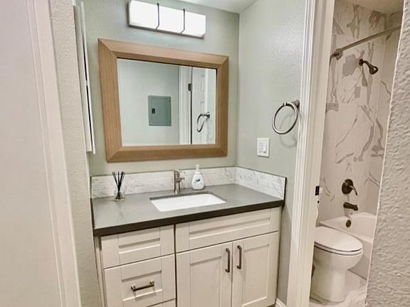 4th image of 259 N Capitol Ave Unit 280