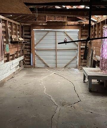 5th image of 906 W Lincoln Ave