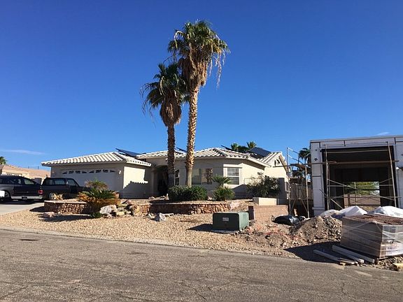 2nd image of 2700 Via Del Lago