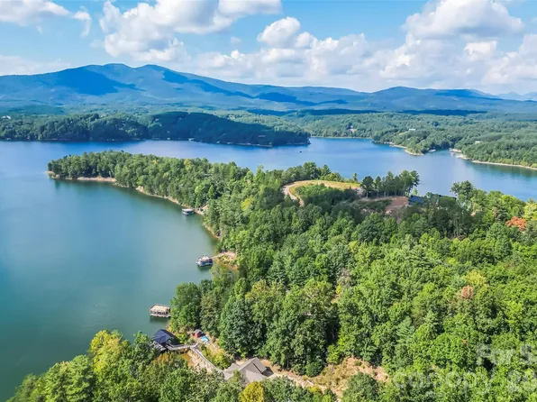 84 Peninsula Dr #3, Marion, NC 28752