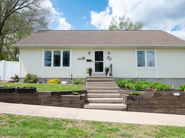 718 N Kent St, Knoxville, IA 50138