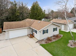 3518 Columbus St, Two Rivers, WI 54241