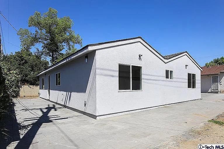 1st image of 6415 Gaviota Ave