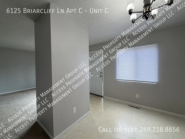 6125 Briarcliff Ln #C — Photo 5