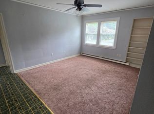 1676 S Sycamore St, Petersburg, VA 23805
