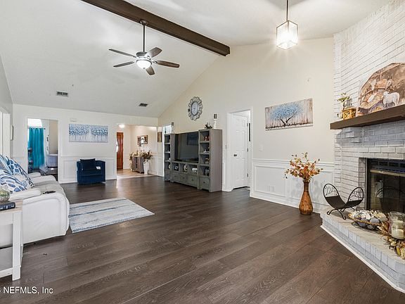 5th image of 2428 STONEBRIDGE Drive