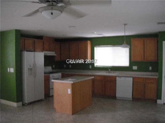 3rd image of 7567 Hope Valley St #0