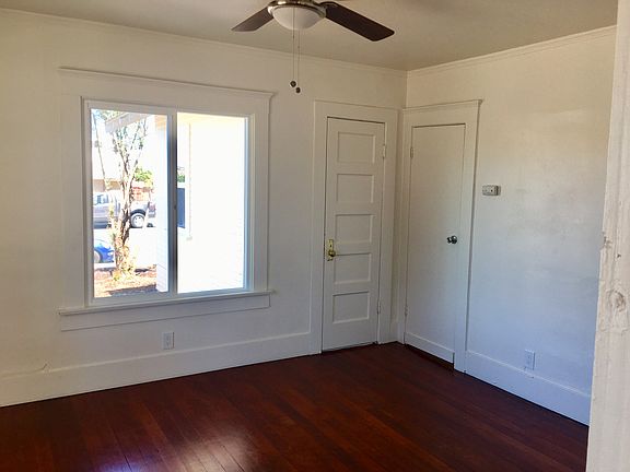 3rd image of 303 S Sunshine Ave