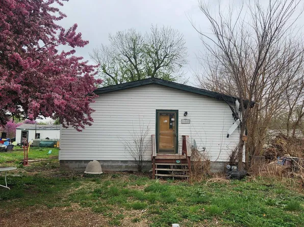 16505 Clay St, Bellevue, NE 68123