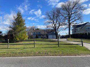 347 Great River Rd, Great River, NY 11739