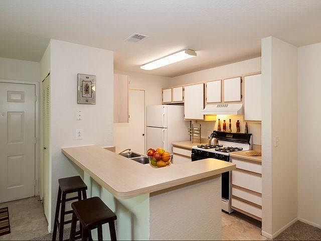 1st image of 5846 Upland Dr #201
